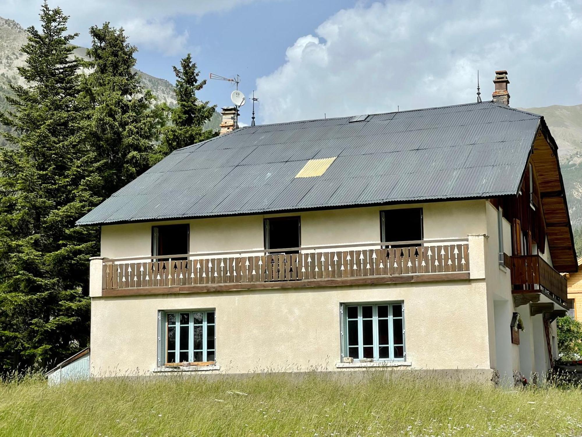 Gite Montagne 1 A 25 Places "Chalet Coste Belle" Ceillac Exterior foto